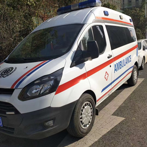 站前品质救护车出租,为您的健康出行负责